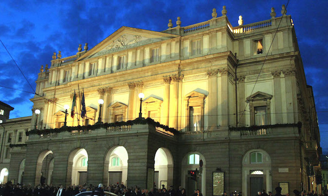 Parcheggio-prima-della-scala-3