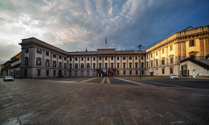 <h1>Dove parcheggiare prima di una mostra a Palazzo Reale</h1>